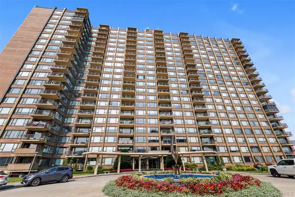 166-25 Powells Cove Boulevard #17G, Beechhurst, NY 11357