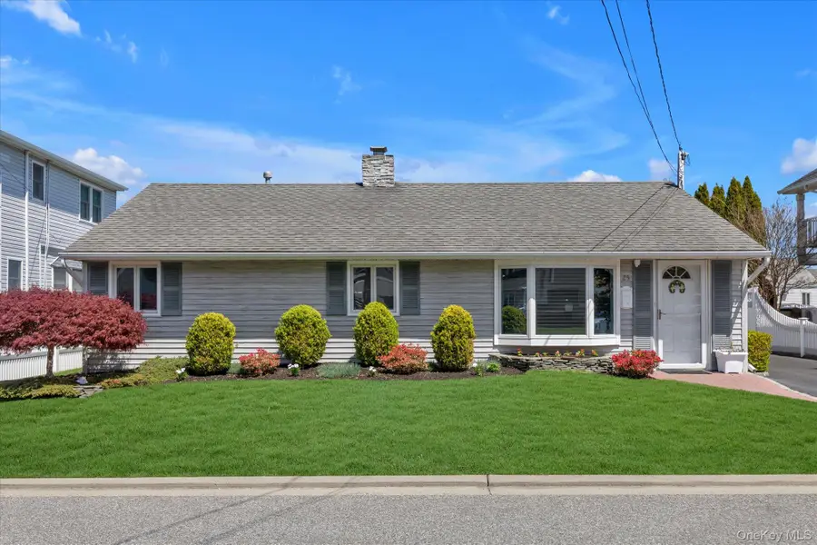 25 Bayview Avenue, Babylon, NY 11702 - #2