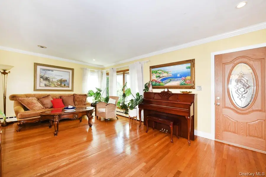 855 Preston Road, East Meadow, NY 11554 - #3