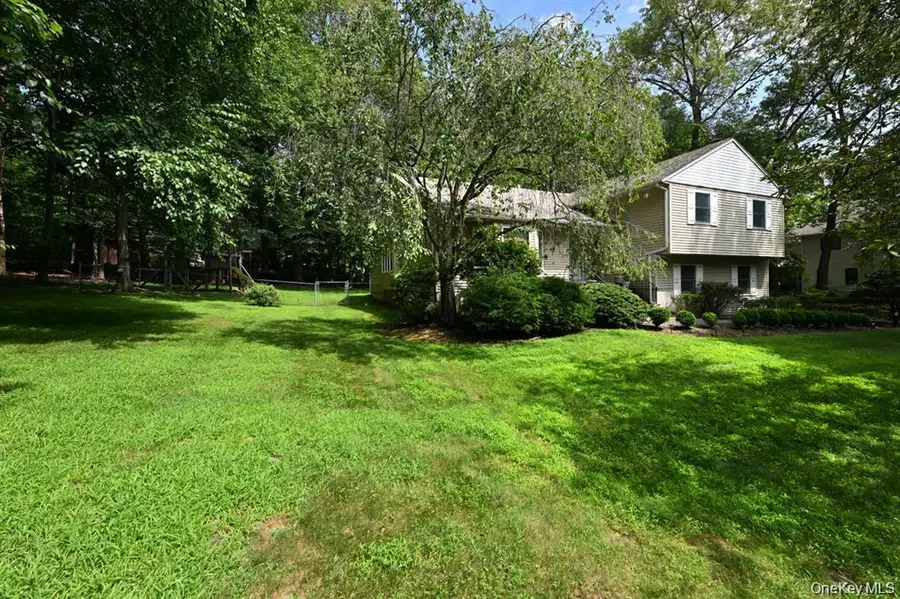 17 E Stemmer Lane, Suffern, NY 10901 - #2