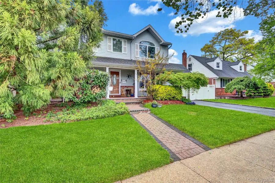 138 Norman Drive, East Meadow, NY 11554 - #3