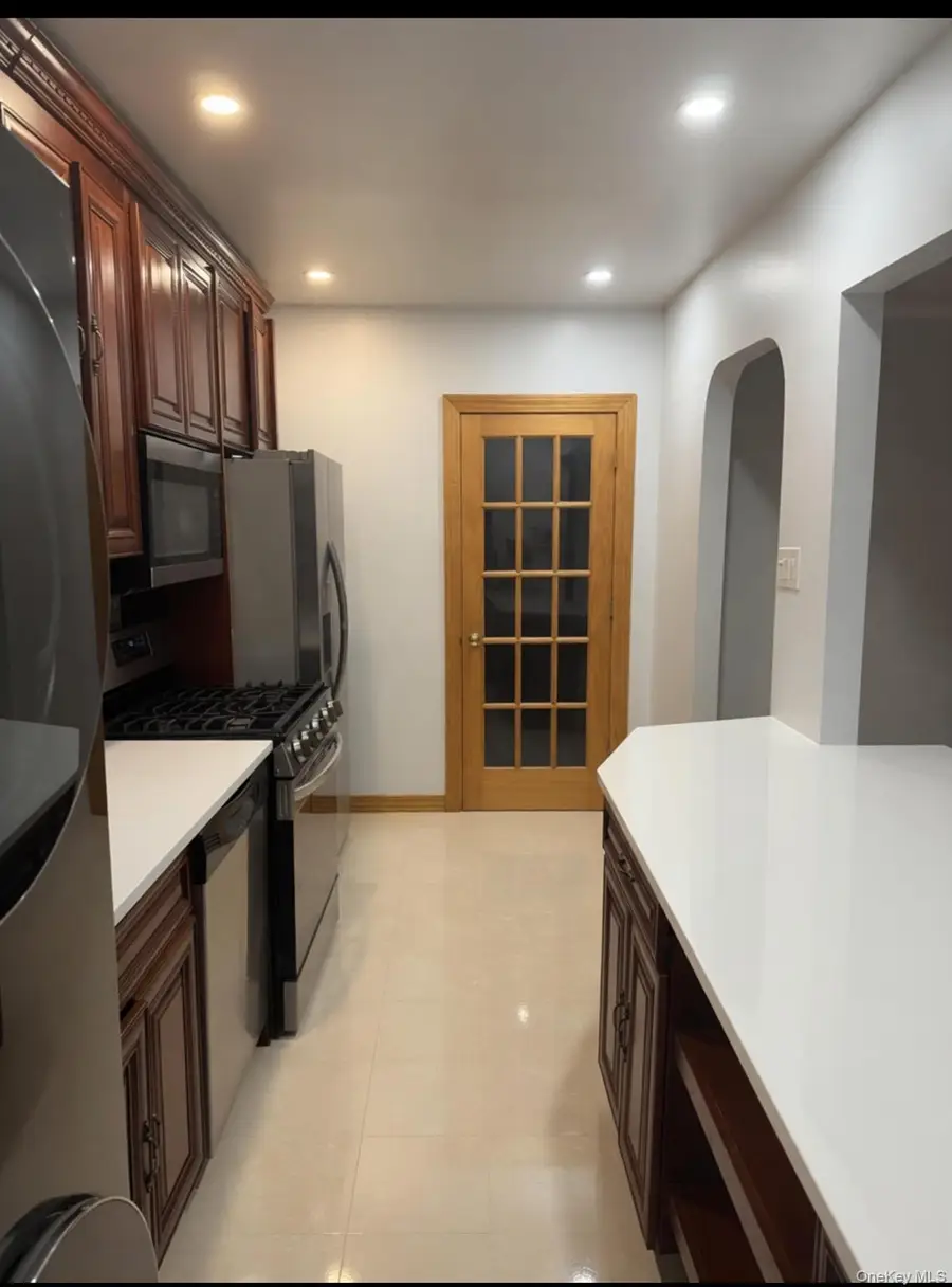 2944 Lurting Avenue, Bronx, NY 10469 - #3