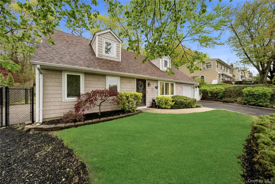 164 Rosemont Avenue, Farmingville, NY 11738 - #3