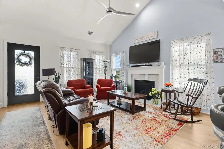 32 Michael Lane, East Islip, NY 11730 - #2