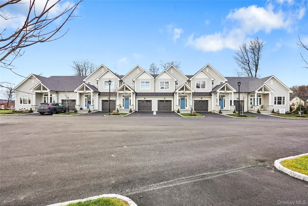 2040 Crompond Road #17, Yorktown Heights, NY 10598 - #1