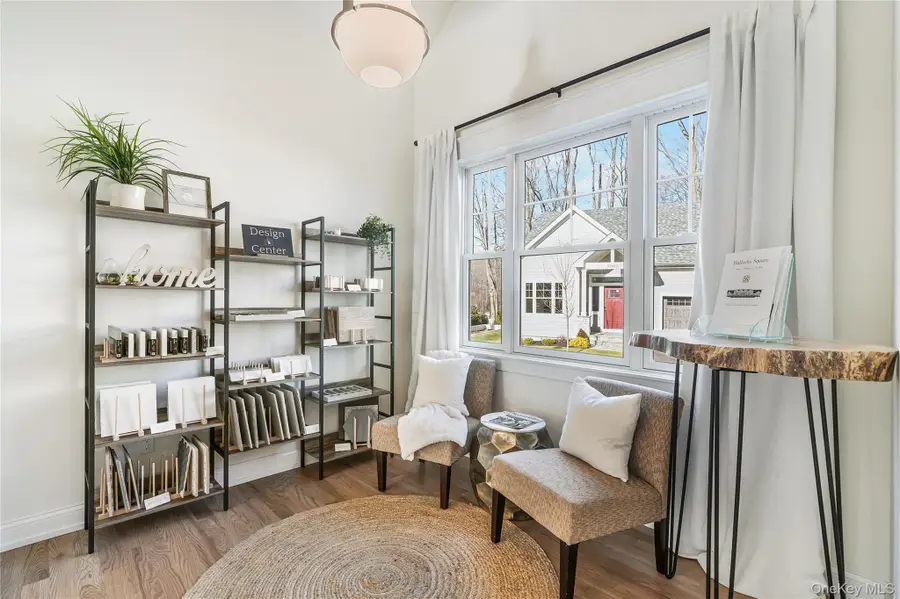 2040 Crompond Road #6, Yorktown Heights, NY 10598 - #3
