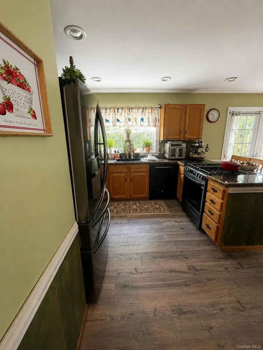 533 Montauk Highway, Westhampton Beach, NY 11978 - #2