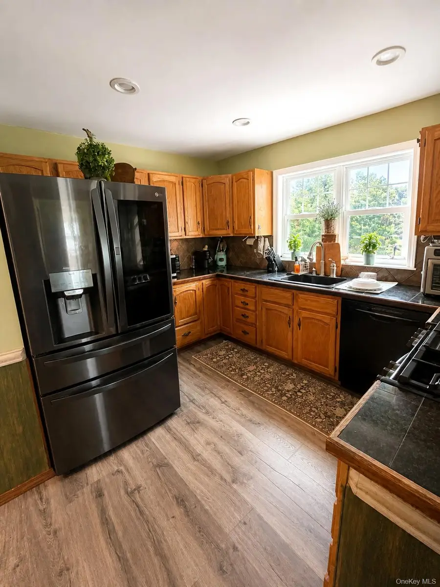 533 Montauk Highway, Westhampton Beach, NY 11978 - #3