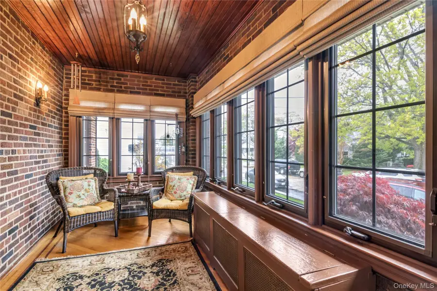 40 Harding Avenue, Lynbrook, NY 11563 - #2