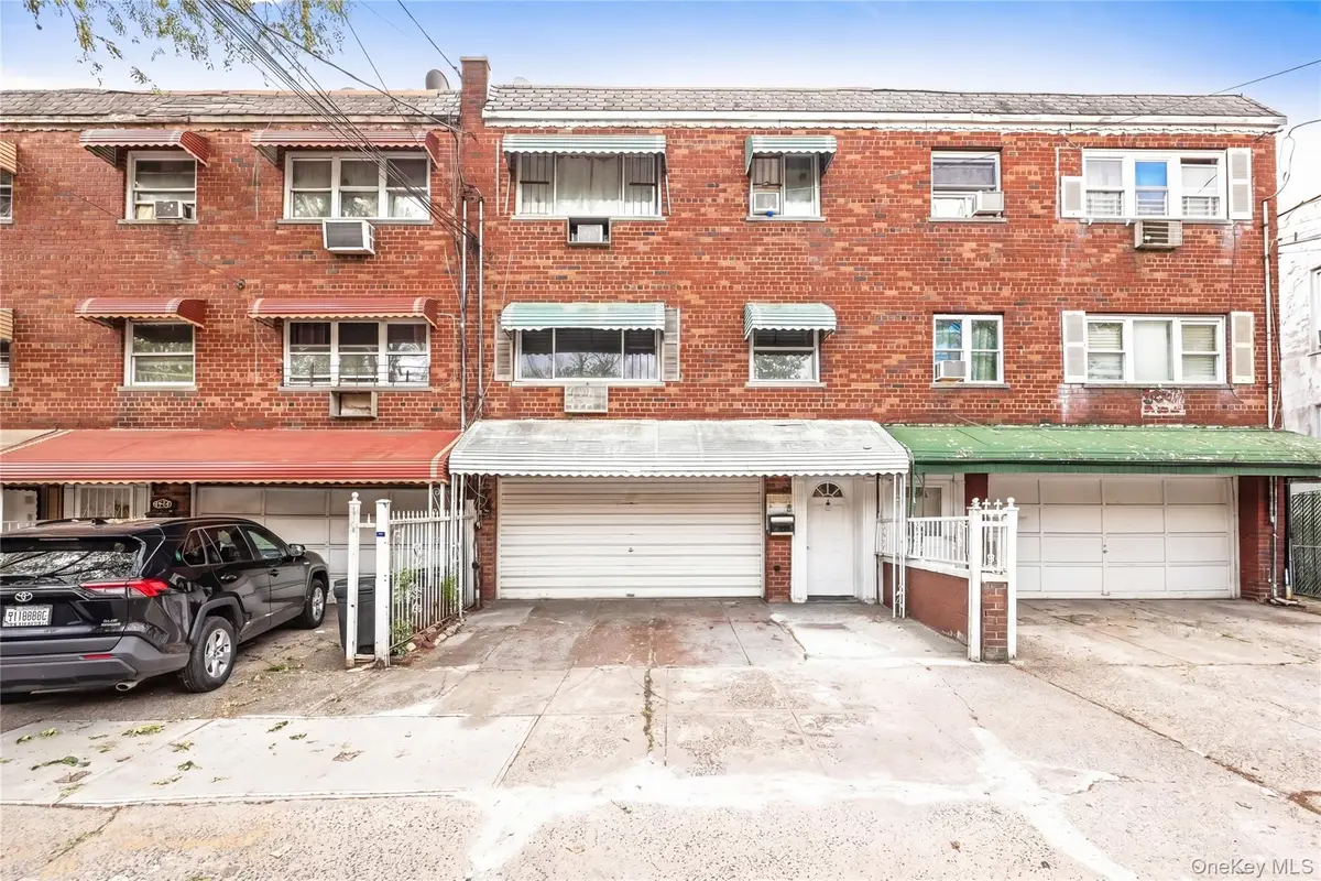 627 Commonwealth Avenue, Bronx, NY 10473 - #1