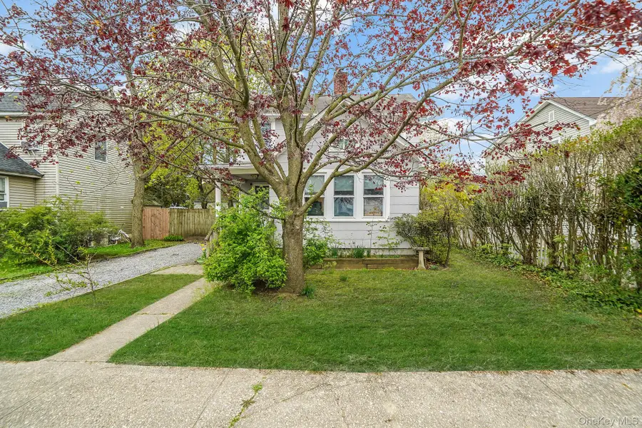 44 Redmond Avenue, Bay Shore, NY 11706 - #2