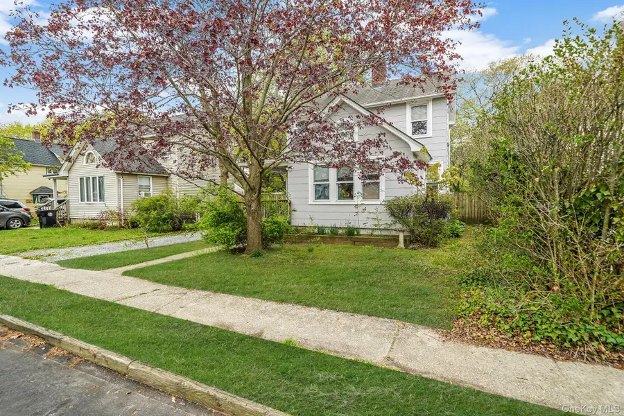 44 Redmond Avenue, Bay Shore, NY 11706 - #3
