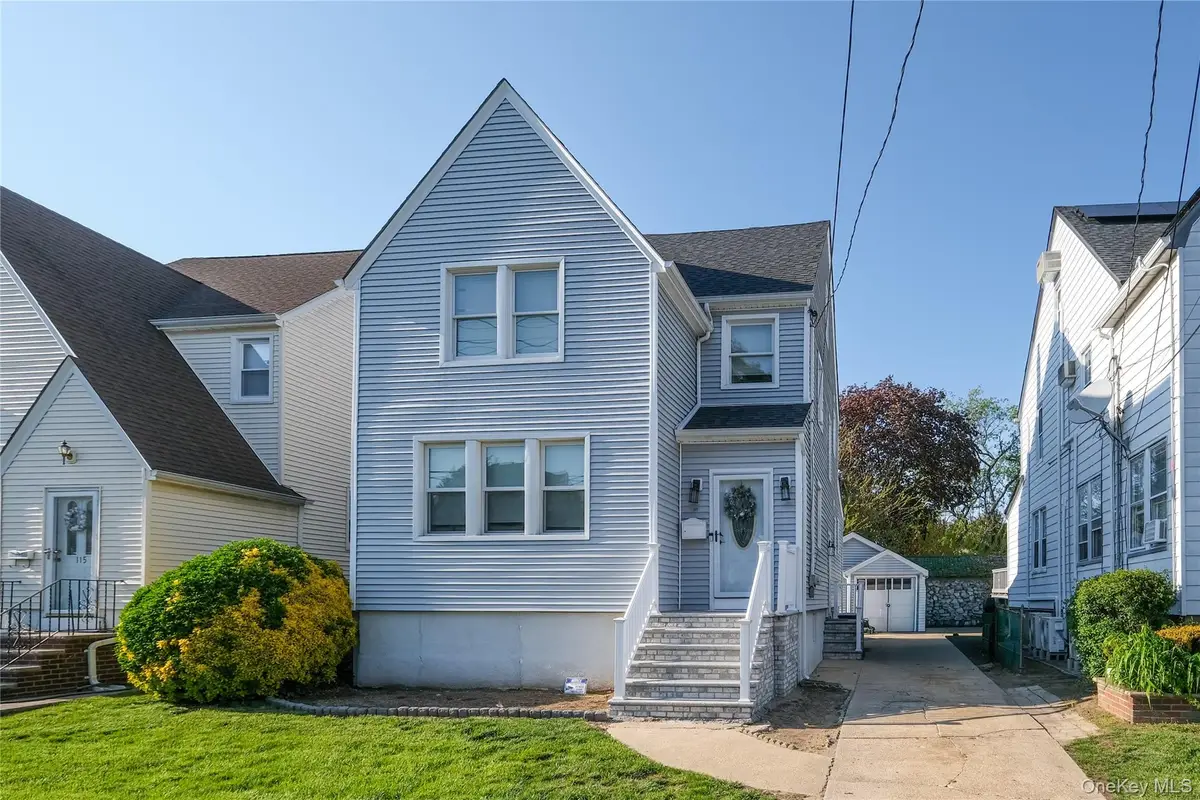 119 Munro Boulevard, Valley Stream, NY 11581 - #1
