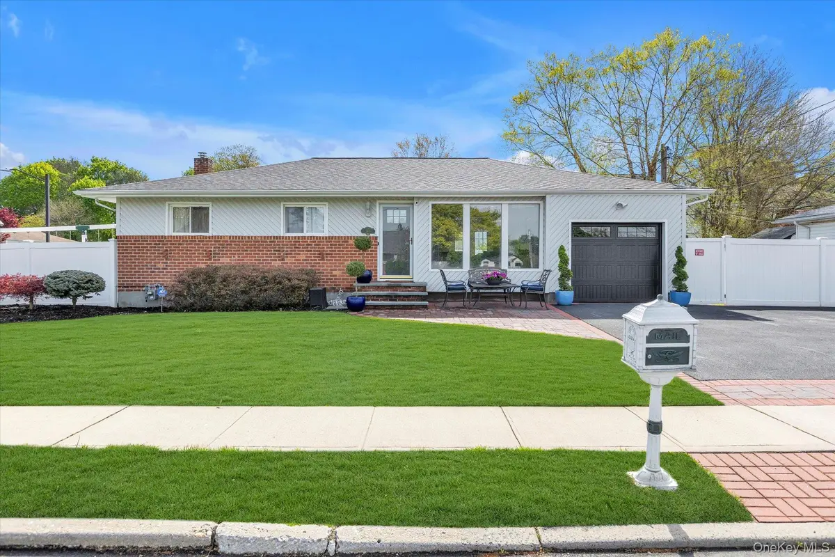568 Plainview Road, Plainview, NY 11803 - #1