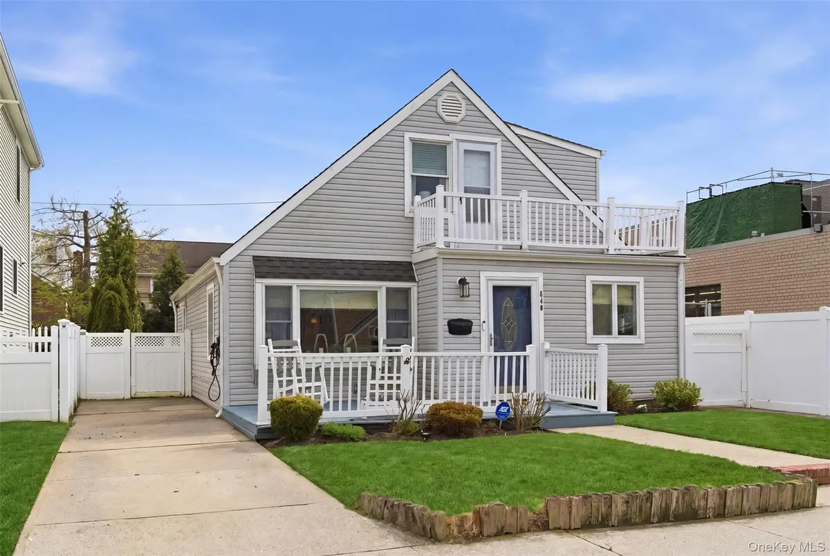 540 W Walnut Street, Long Beach, NY 11561 - #1