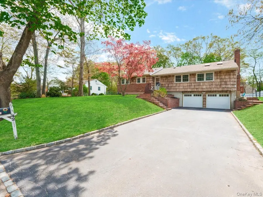 42 Sunflower Drive, Hauppauge, NY 11788 - #3