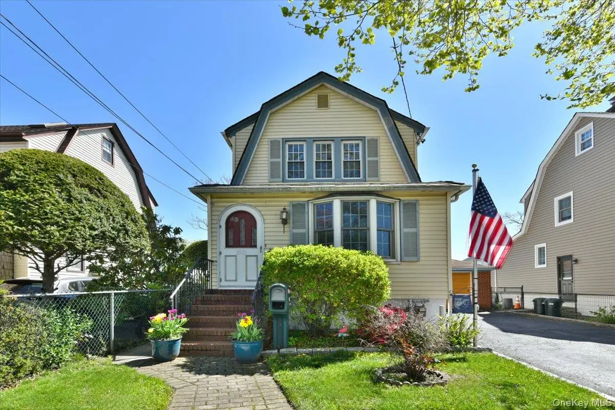 83 Cambridge Street, Valley Stream, NY 11581 - #1