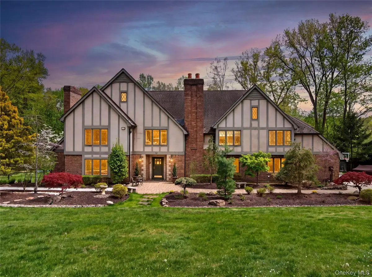 4 Abbey Road, Orangeburg, NY 10962 - #1