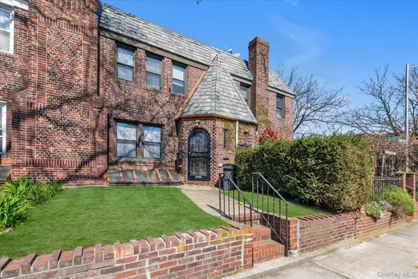 6204 Ellwell Crescent, Rego Park, NY 11374