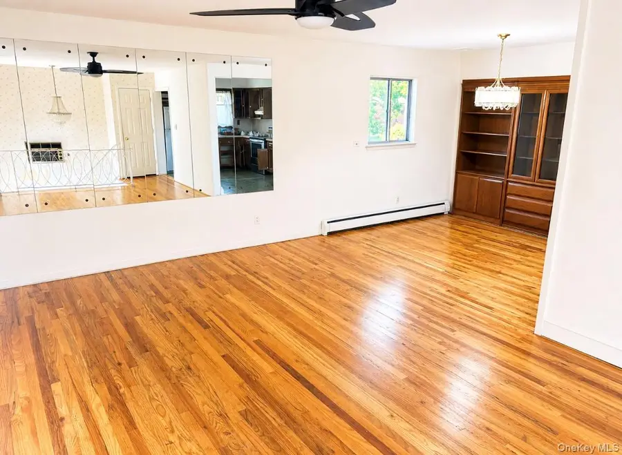 960 Linden Avenue, Westbury, NY 11590 - #2