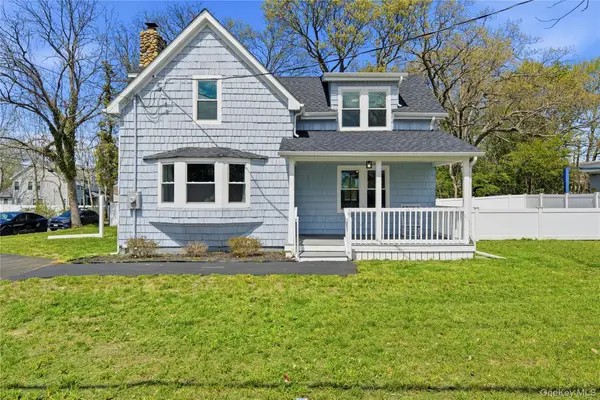 749 E Main Street, Kings Park, NY 11754
