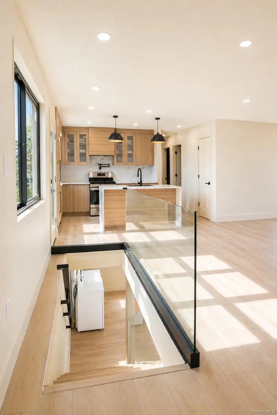 14 Ellen Place, Kings Park, NY 11754 - #3