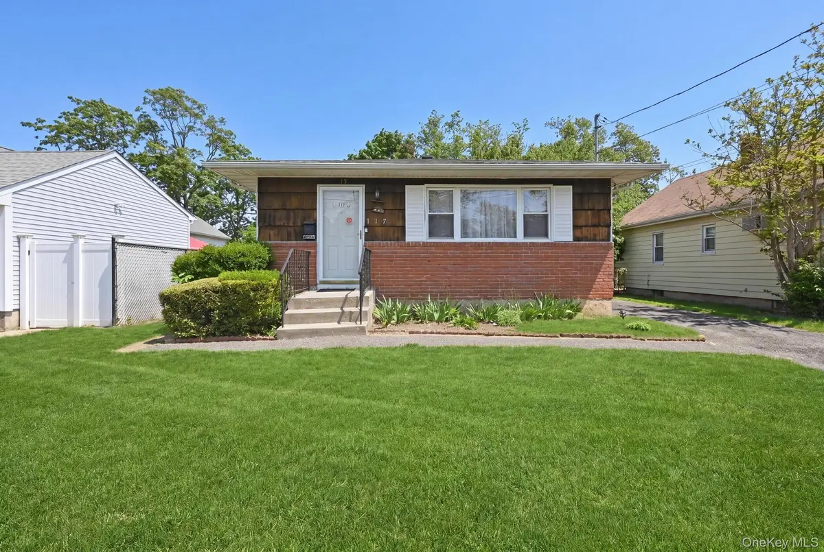 117 Woodside Avenue, Freeport, NY 11520 - #1