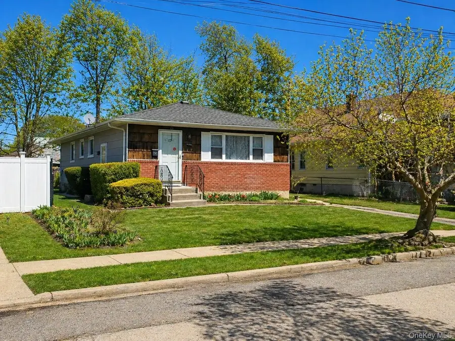 117 Woodside Avenue, Freeport, NY 11520 - #2