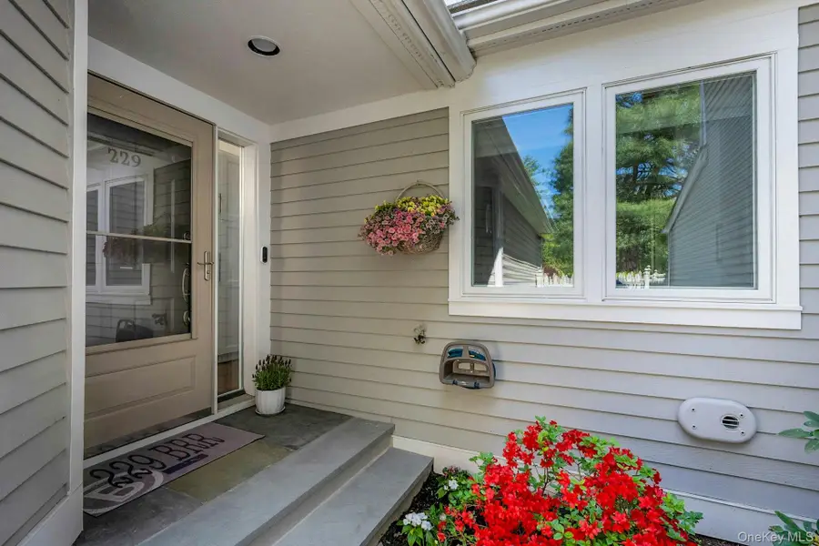 229 Boulder Ridge Road, Scarsdale, NY 10583 - #3