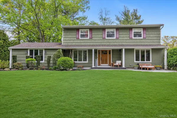 84 Derby Avenue, Greenlawn, NY 11740