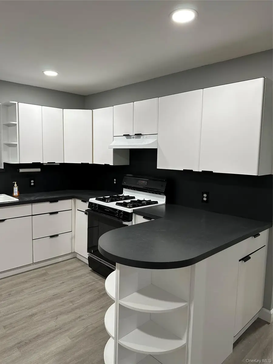 60 Veltri Lane, Yonkers, NY 10704 - #3
