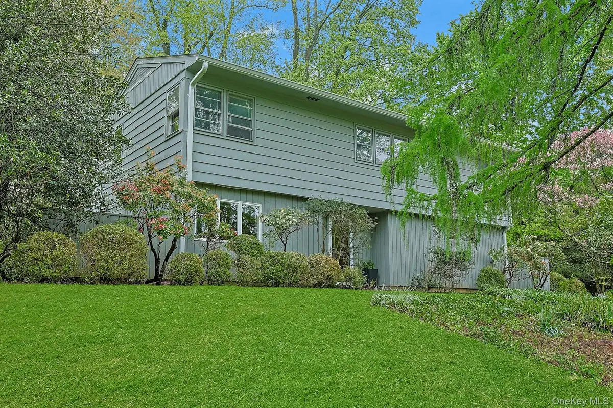29 Maplewood Way, Pleasantville, NY 10570 - #1