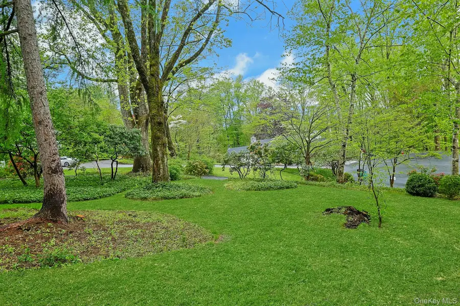 29 Maplewood Way, Pleasantville, NY 10570 - #2