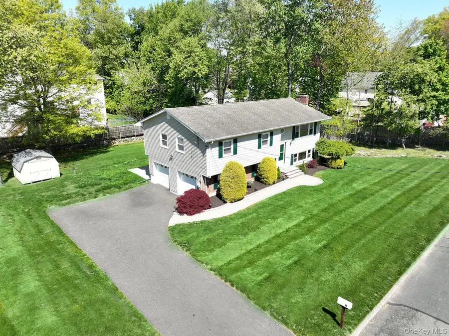 33 Farmhouse Road, Congers, NY 10920 - #2