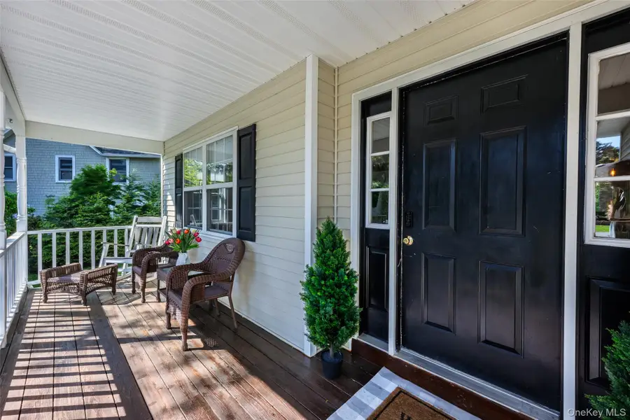 270 Nassau Road, Huntington, NY 11743 - #3