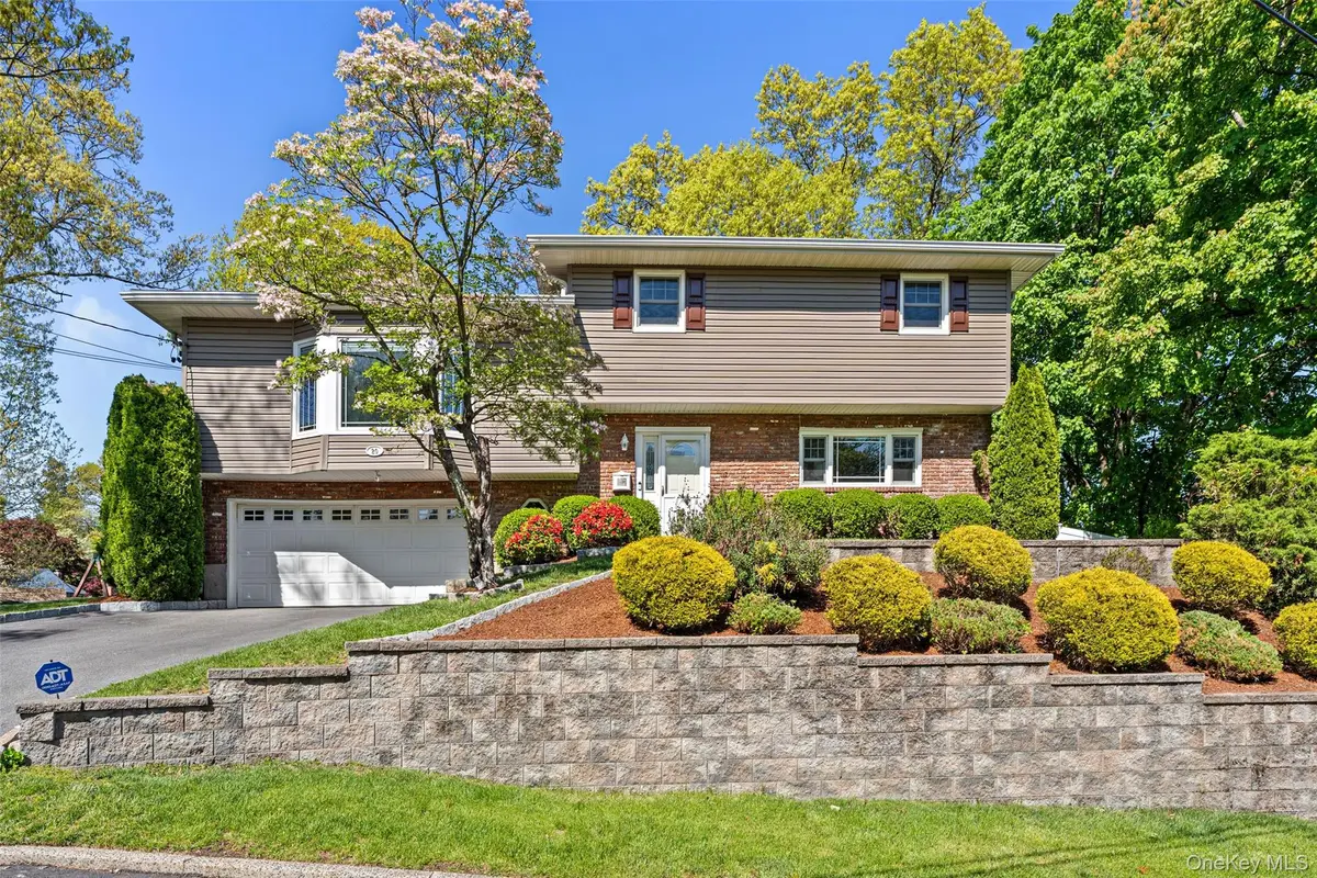 20 Cornell Drive, Hartsdale, NY 10530 - #1