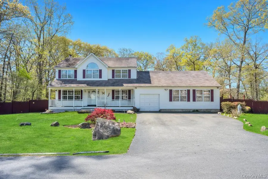 32 Prince Road, Rocky Point, NY 11778 - #2