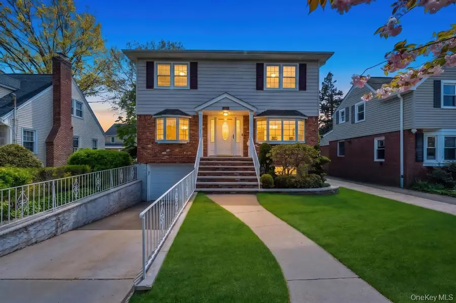 100 E Melrose Street, Valley Stream, NY 11580 - #3