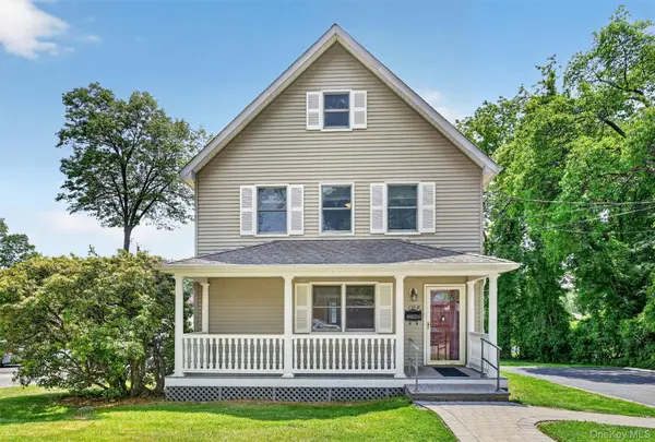 106 Cedar Avenue, Pearl River, NY 10965