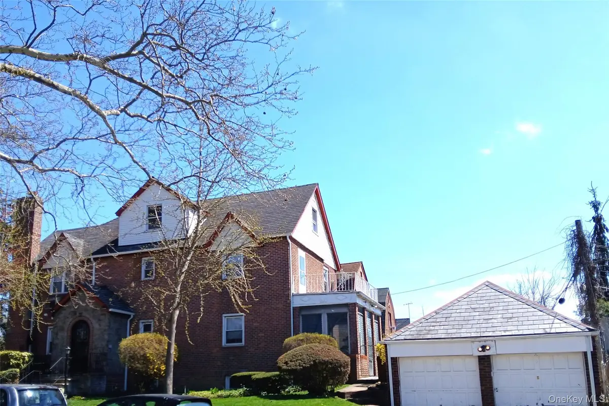 6402 Ellwell Crescent, Rego Park, NY 11374 - #1