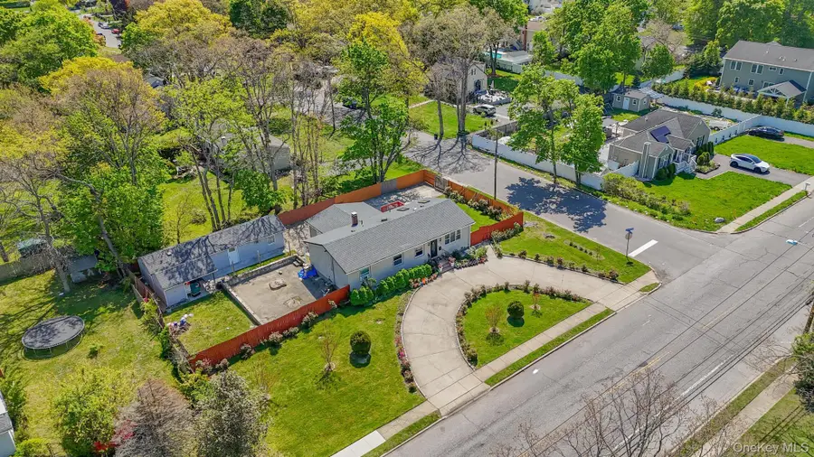683 Broadway, Brentwood, NY 11717 - #3