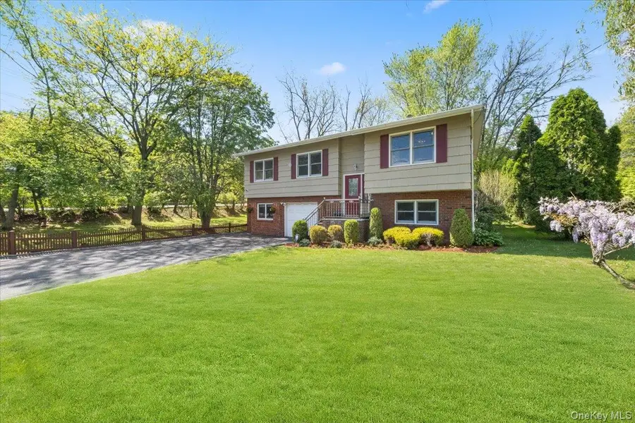 2 Carrigan Avenue, White Plains, NY 10605 - #2