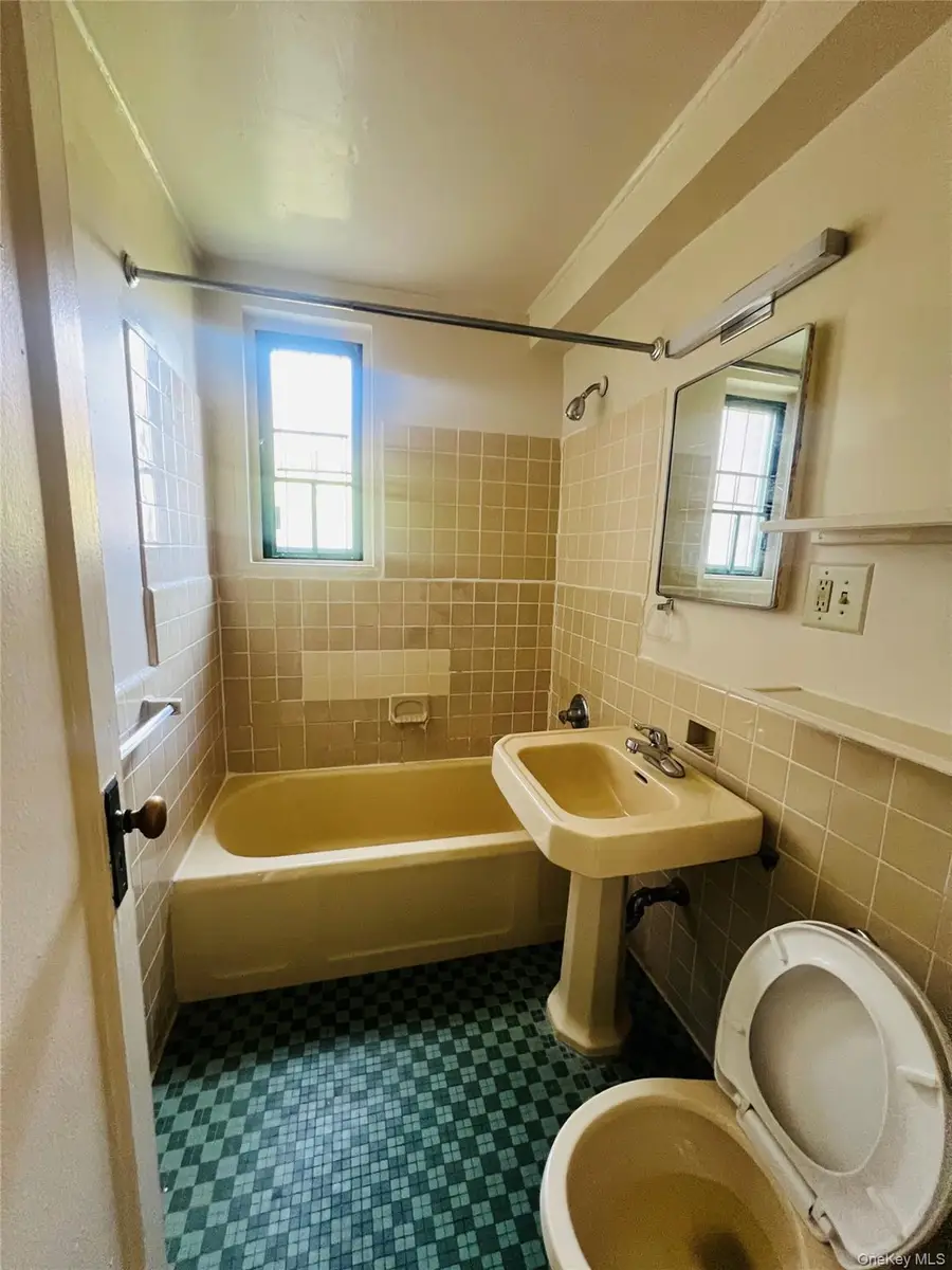 1558 Unionport Road #5G, Bronx, NY 10462 - #2