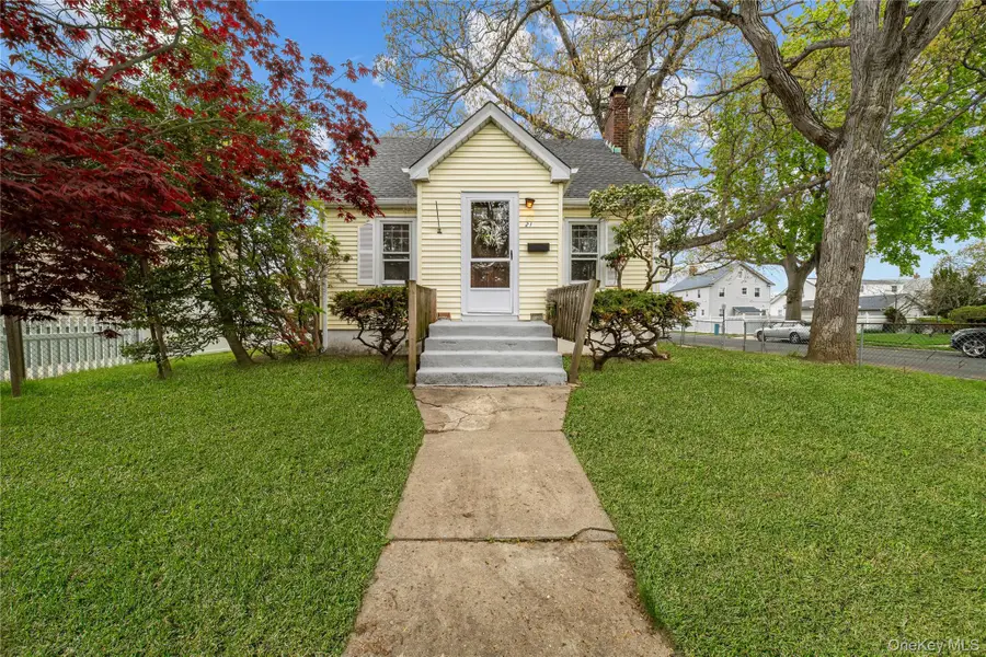 21 Voshage Street, Baldwin, NY 11510 - #2