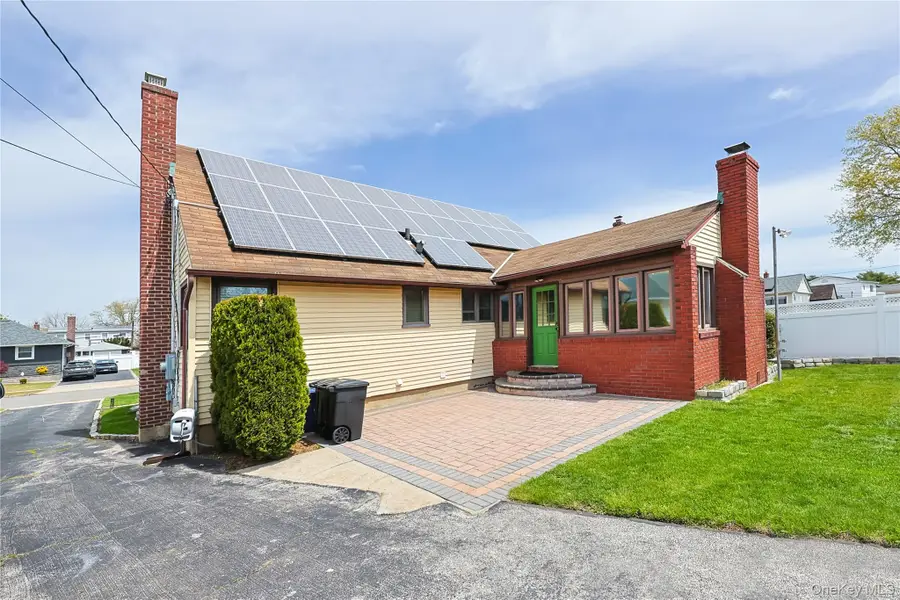 3734 Ferndale Drive, Wantagh, NY 11793 - #3