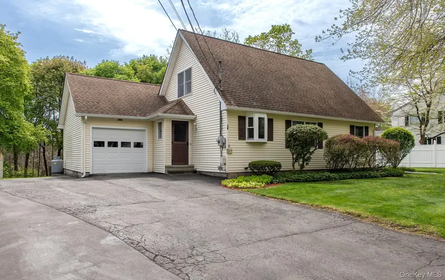 34 Appletree Drive, Rhinebeck, NY 12572 - #2