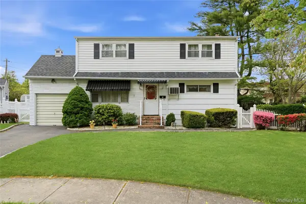 1733 Meadow Court, East Meadow, NY 11554