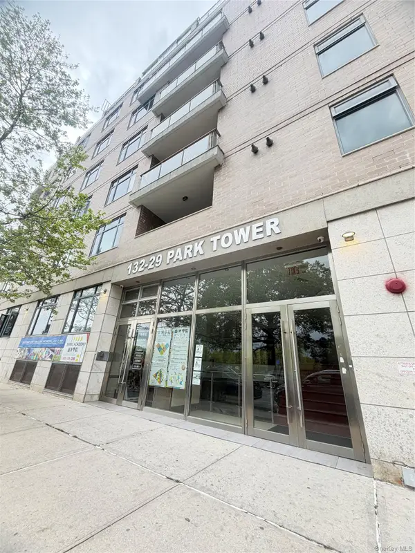 13229 Blossom Avenue #5H, Flushing, NY 11355