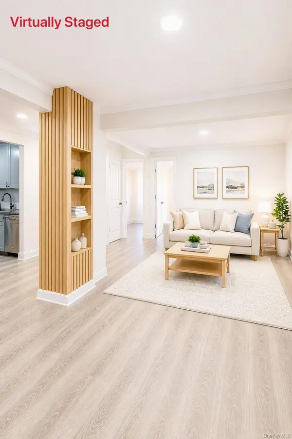150-11 72 Road #4, Flushing, NY 11367
