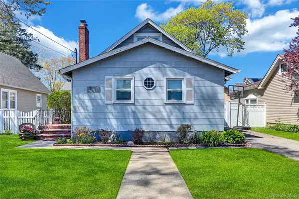 1834 Twain Street, North Baldwin, NY 11510